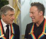 Robert de Niro et Bruce Springsteen récompensés par le Kennedy Center, à Washington le 6 décembre 2009.