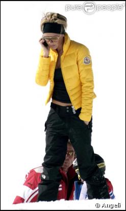 Victoria Beckham dans sa doudoune Moncler