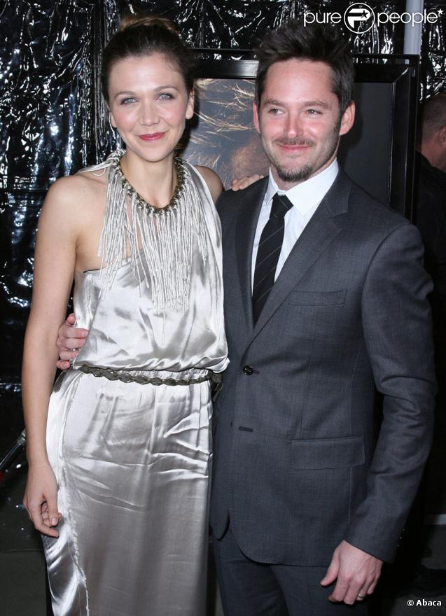 Maggie Gyllenhaal et le réalisateur Scott Cooper lors de la première du long métrage Crazy Heart à Beverly Hills le 8 décembre 2009