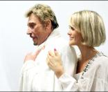 Johnny et Laeticia à la fin d'un concert en juillet 2009