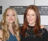 Amanda Seyfried et Julianne Moore présentent le film  Chloé  à Londres, le 22 octobre 2009.