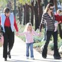 Jennifer Garner : Promenade entre filles avec ses adorables Violet et Seraphina et... leur grand-mère !