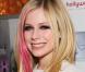 VIDEO : Découvrez les 8 versions étrangères du tube 'Girlfriend' d'Avril Lavigne... dont une en français.