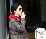 Lara Flynn Boyle sortant d'une clinique de Los Angeles, le 28 décembre 2009.