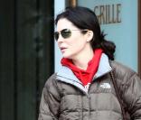 Lara Flynn Boyle sortant d'une clinique de Los Angeles, le 28 décembre 2009.