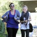 Dakota Fanning : La star grandit de plus en plus vite et commence à délaisser... papa et maman !