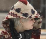 Pixie Geldof et un ami s'éclatent sur la patinoire de Somerset House à Londres le 16 décembre 2009