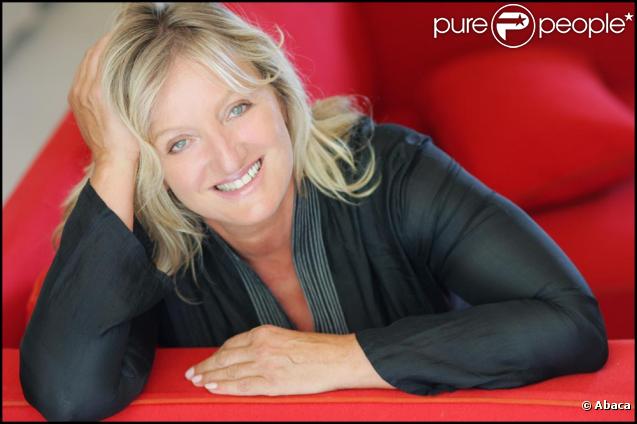Pour le passage à 2010, Charlotte de Turckheim s'est rendue en Afghanistan pour jouer son one woman show devant les troupes françaises.