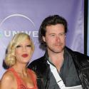 Tori Spelling fait sa promotion en beauté... avec un mari blessé et une Mel B bien élégante !