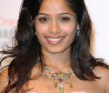 La ravissante Freida Pinto entamera le tournage du nouveau film de Woody Allen à Paris, en juillet 2010.