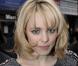 La ravissante Rachel McAdams, lors de son arrivée dans la capitale française à l'occasion de la promotion de  Sherlock Holmes , à Paris, le 15 janvier 2010.