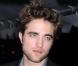 Haïti : Robert Pattinson a mis de côté sa mésentente avec George Clooney...
