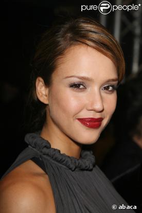 Jessica Alba est à Paris