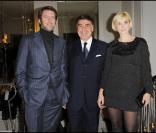 Emmanuel Philibert de Savoie et son épouse Clotilde Courau avec Alain Hivelin (Président de Balmain) lors de l'inauguration de la nouvelle boutique Balmain, 44 rue François 1er à Paris, le 25 janvier 2010