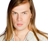 Christophe Guillarmé. Candidat à la  Ferme Célébrités en Afrique . Petit protégé du couturier Castelbajac, ses créations s'arrachent aujourd'hui aux quatre coins du monde. De Victoria Silvstedt à Phoebe Price, il habille les plus grandes stars d