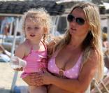 Geri Halliwell avec sa fille Bluebell (été 2009) 