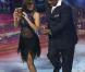 Mike Tyson et sa partenaire Elena effectuent une danse endiablée sur le plateau de Ballando con le stelle. Janvier 2010