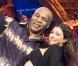 Mike Tyson et sa partenaire Elena effectuent une danse endiablée sur le plateau de Ballando con le stelle. Janvier 2010