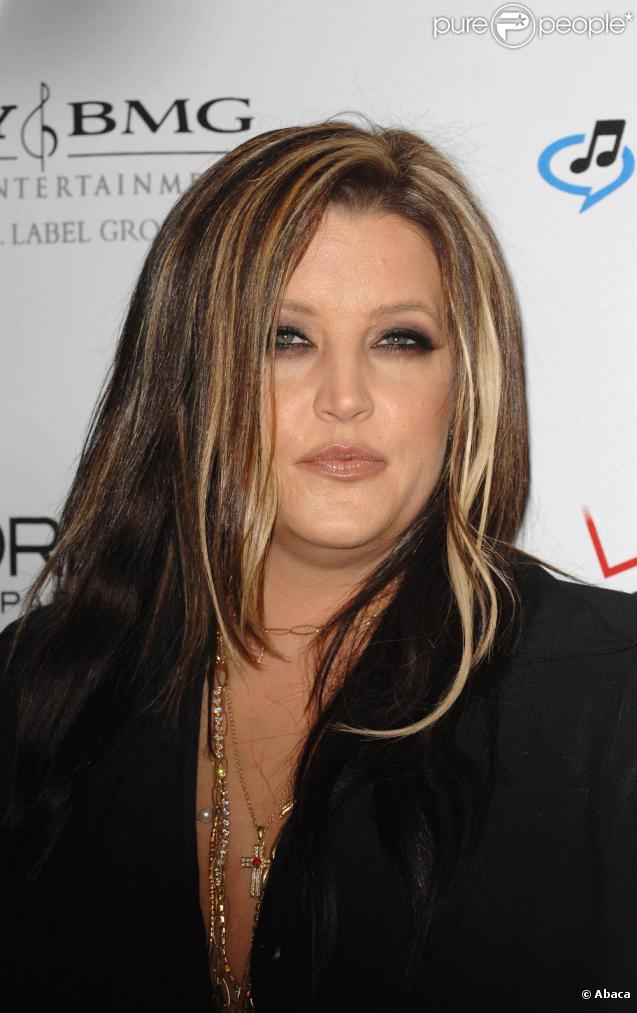 Lisa-Marie Presley a mis au monde ses jumelles, Harper et Finley, à l'âge de 40 ans. Elle est aujourd'hui la maman de quatre enfants, Riley Keough, 20 ans, Benjamin Storm, 18 ans, et bien entendu les jumelles.