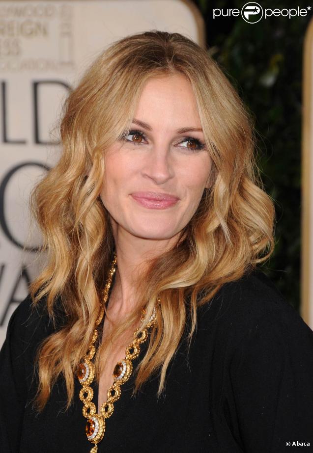Maman des jumeaux Hazel et Phinnaeus, 5 ans, et d'Henry, 2 ans, Julia Roberts attend son quatrième enfant à l'âge de 42 ans. Pretty Maman !