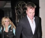 Geri Halliwell et son boyfriend Henry Beckwith, mercredi 3 février à Londres : après une soirée au restaurant, direction le Annabells nightclub !