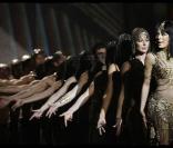 Sofia Essaïdi et les danseurs lors de la dernière représentation de Cleopâtre, le 31 janvier 2010