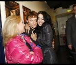 Christopher Stills et Sofia Essaïdi, vrais amis aujourd'hui, devant Véronique Sanson, lors de la dernière représentation de Cleopâtre, le 31 janvier 2010