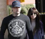 Nicole Richie et Benji Madden se promènent à Beverly Hills le 7 février 2010 <br />