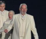 Donald Sutherland porte le drapeau lors de la cérémonie d'ouverture des jeux olympiques de Vancouver, 12 février 2010 !