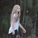 Avril Lavigne au Pays des Merveilles : une vraie princesse sur le tournage de son clip !
