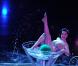  Dita von Teese a enflammé la scène d'une prestation  so hot , lors de la soirée d'ouverture du 60e festival de San Remo, en Italie, mardi 16 février. 