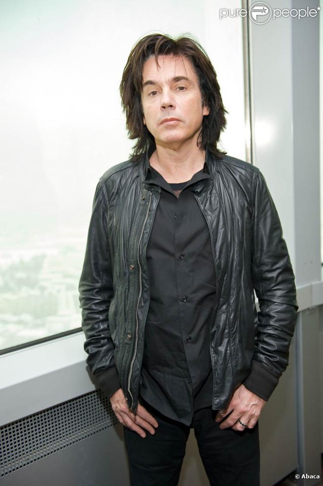 Jean-Michel Jarre : un de ses anciens musiciens est au coeur d'une sordide affaire de proxénétisme...