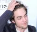 La nouvelle coupe de cheveux de Robert Pattinson continue de faire sensation lors de la première de Remember Me à New York le 1er mars 2010