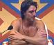 Greg Basso craque dans la hutte d'interview
