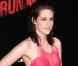 Kristen Stewart, à l'occasion de l'avant-première de  The Runaways , qui s'est tenue à l'ArcLight Theatre du Cinerama Dome de Los Angeles, le 11 mars 2010.