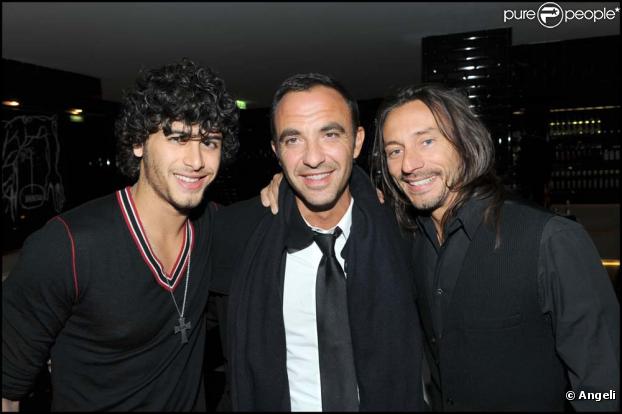 Jesus Luz, Nikos Aliagas et Bob Sinclar au Vip Room Theater à Paris, le 11 mars 2010 !