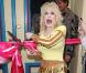 La légende Dolly Parton et ses amis travestis vous offrent... une belle leçon de kitsch !