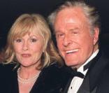 Robert Culp avec sa femme à Los Angeles en 2000 