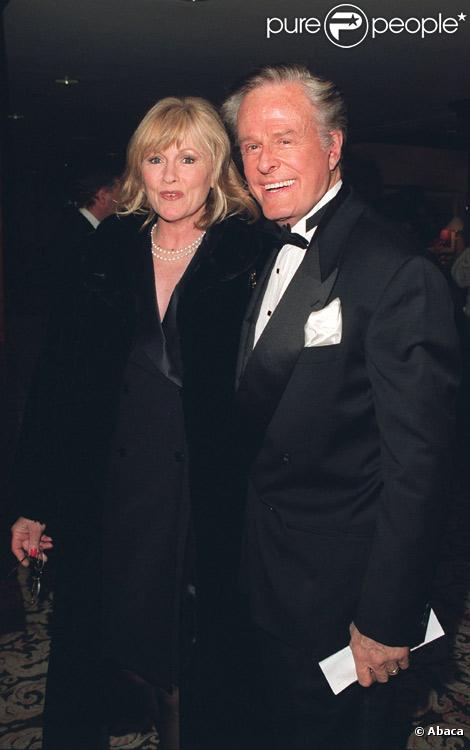 Robert Culp avec sa femme à Los Angeles en 2000 