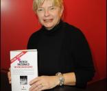 Patricia MacDonald lors du Salon du livre à Paris le 28 mars 2010