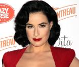 Dita Von Teese au MGM Crazy Horse Paris de Las Vegas, le 31 avril 2010<br />