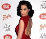 Dita Von Teese au MGM Crazy Horse Paris de Las Vegas, le 31 avril 2010 
