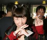 Brigitte Fontaine met un vent au <i>Petit journal</i> de Canal +, la 30 mars 2010 !<br />