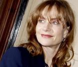 Isabelle Huppert à l'inauguration de la boutique Ralph's à Paris le 14 avril 2010