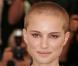 Natalie Portman : Même sans un cheveu, elle garde un charme fou ! 