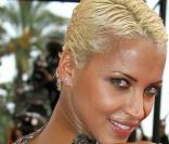 En mode garçonne, elle est au top ! 