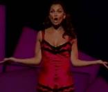 Capture d'écran de la séquence dans laquelle Vanessa Williams se dénude en chantant et dansant.