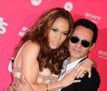 La chanteuse Jennifer Lopez et son époux, Marc Anthony, lors de la soirée US Weekly Hot Hollywood Style, le jeudi 22 avril.