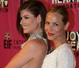 Debra Messing et Maria Bello au 2010 Joyful Heart Foundation Gala, à New York. 05/05/2010