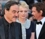 Oliver Stone, Carey Mulligan et Josh Brolin à Cannes, en mai 2010.